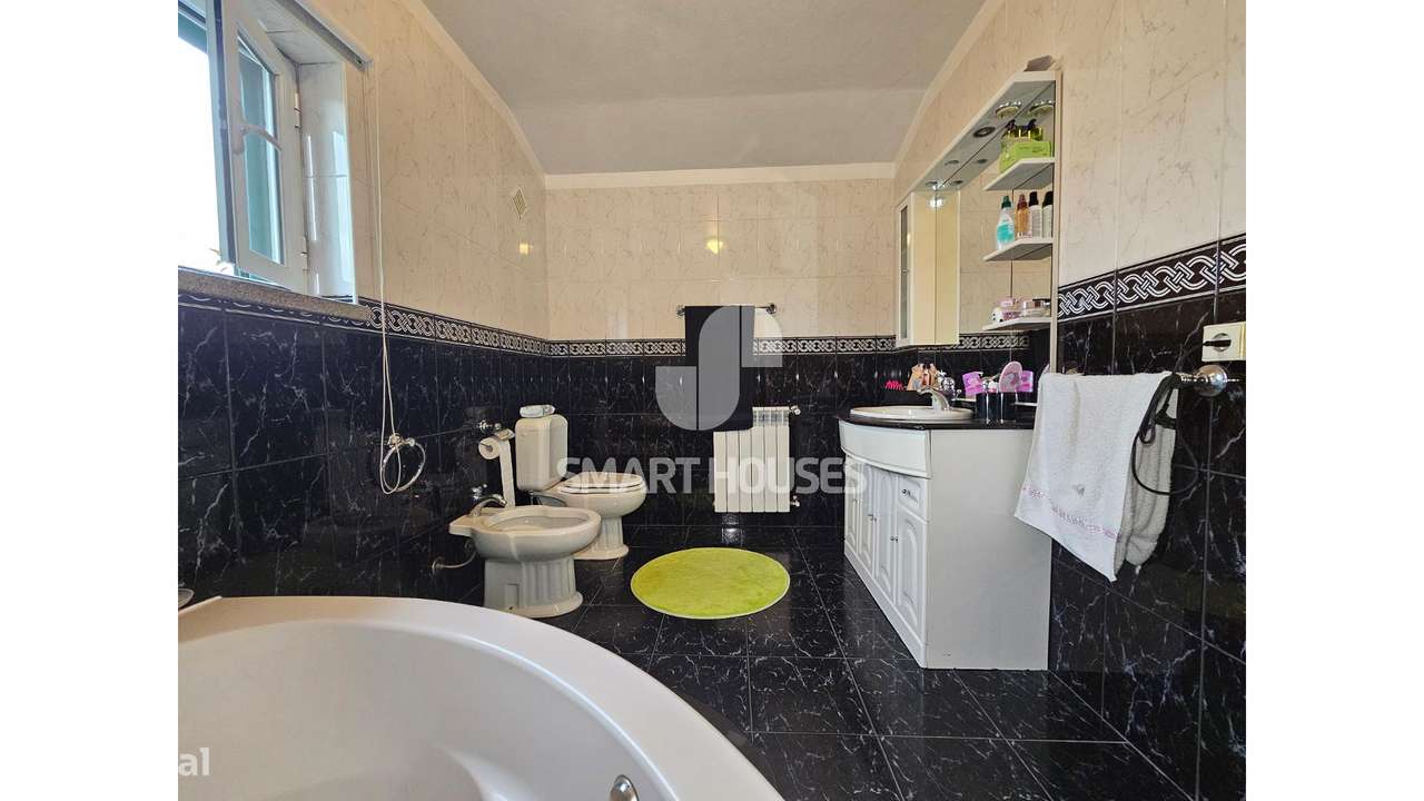 Moradia T4 Poços c/ terreno-35