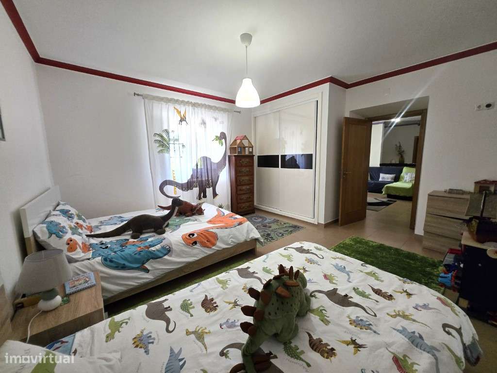 Moradia T2 com 12.250 m² de Terreno junto à Praia Fluvial das Azenh...-18
