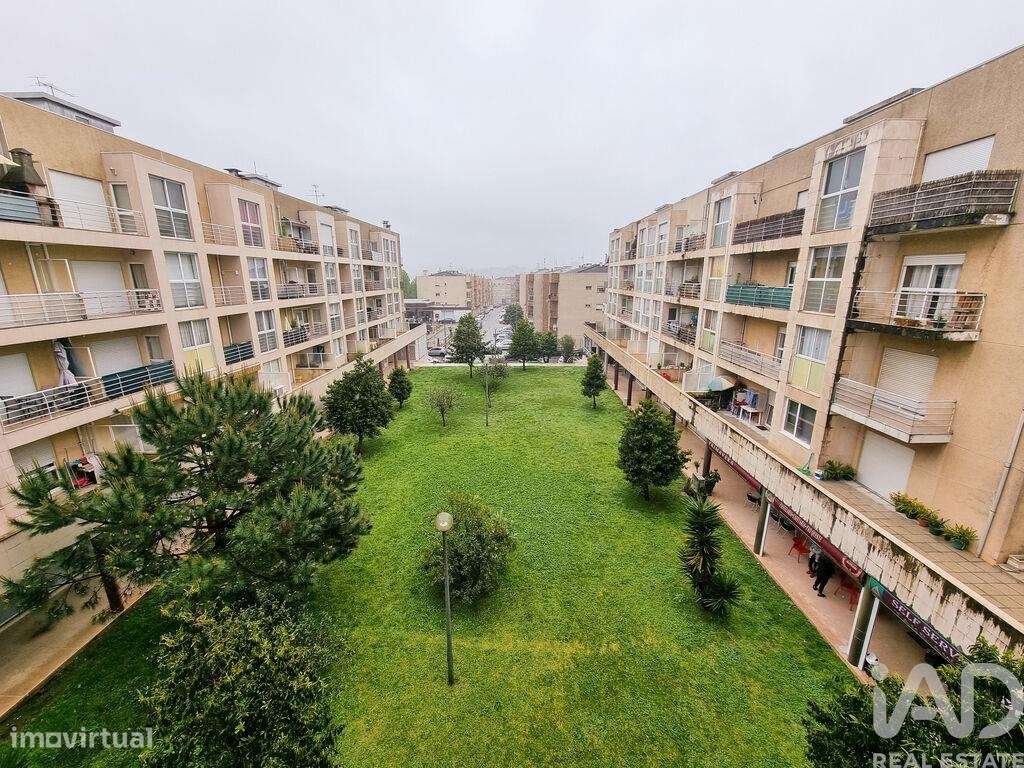 Apartamento T3 em Braga (Maximinos, Sé E Cividade) de 140,00 m2 - Grande imagem: 1/24