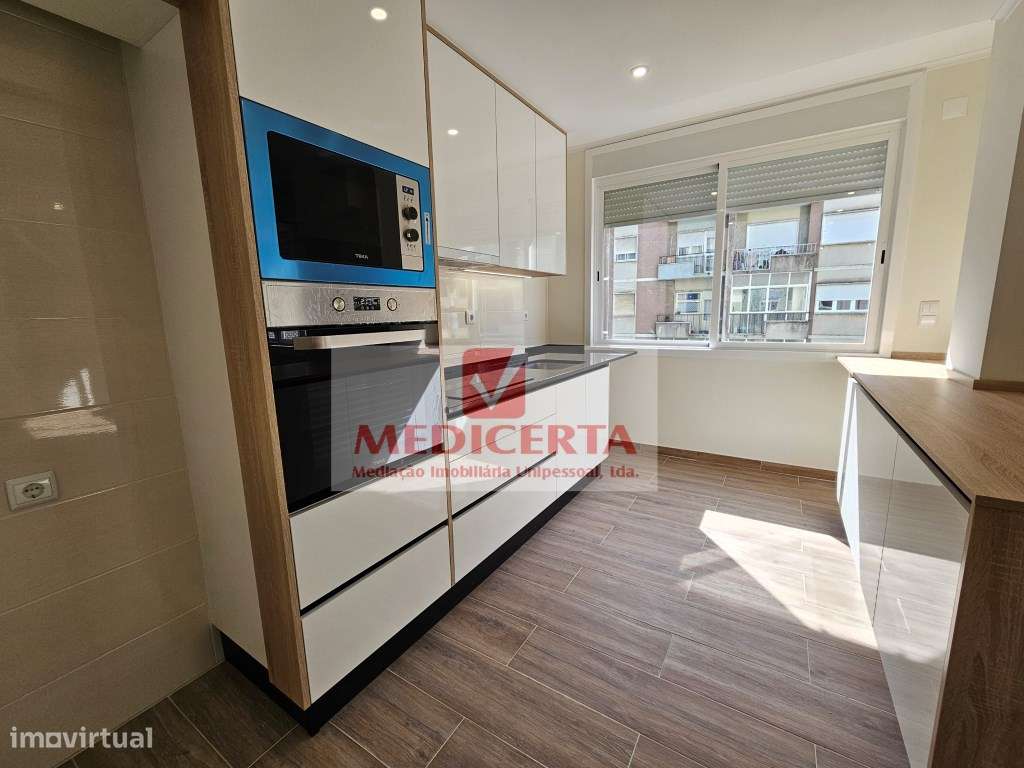 Agualva - Centro/estação T2 (80m2) Totalmente remodelado - Grande imagem: 3/20