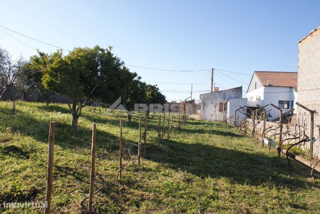 Terreno para construção urbana - Grande imagem: 4/17