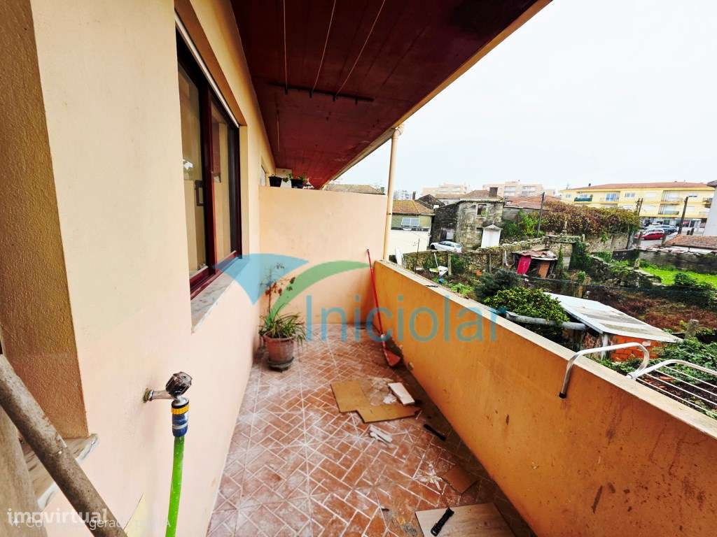 T2 Rio Tinto| Remodelado| Varanda| Arrumo-6