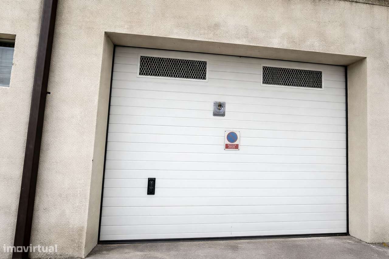 Loja, 120 m², Ramada e Caneças - Grande imagem: 2/7