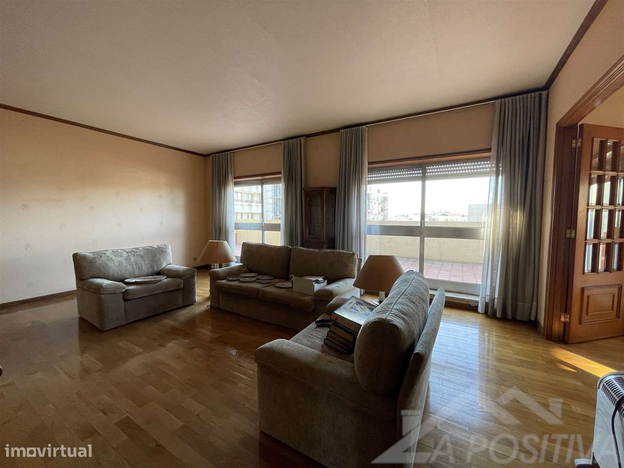 Apartamento T6 Venda em São João da Madeira,São João da Madeira-8