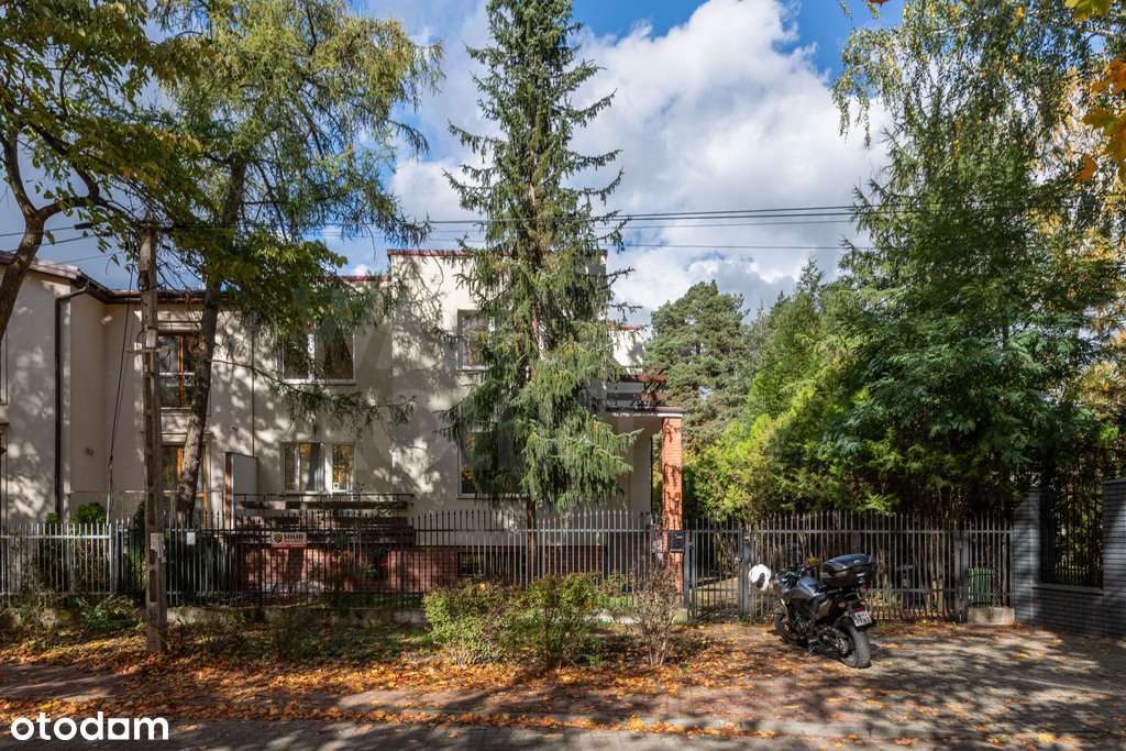 Dom z dużym ogrodem w sercu Starego Anina.-12