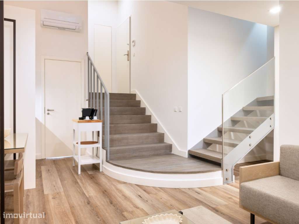 Loft (T1+T0) para Investimento em V.N. Gaia - Grande imagem: 3/23
