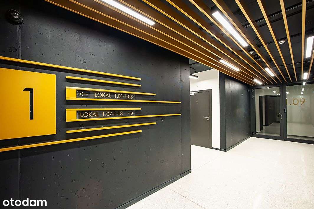 Biurowiec Hubpoint, ul. Czyżówka/ Rondo Matecznego-6