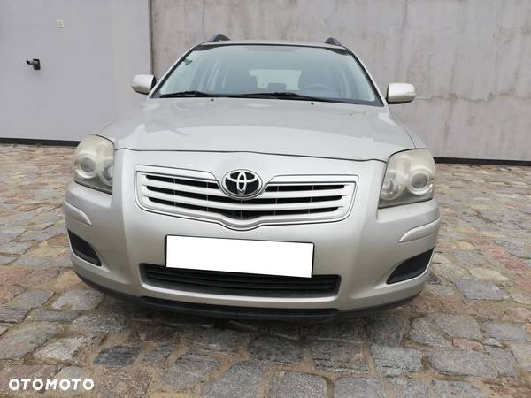 Toyota Avensis 1.8 VVT-i Sol - 4