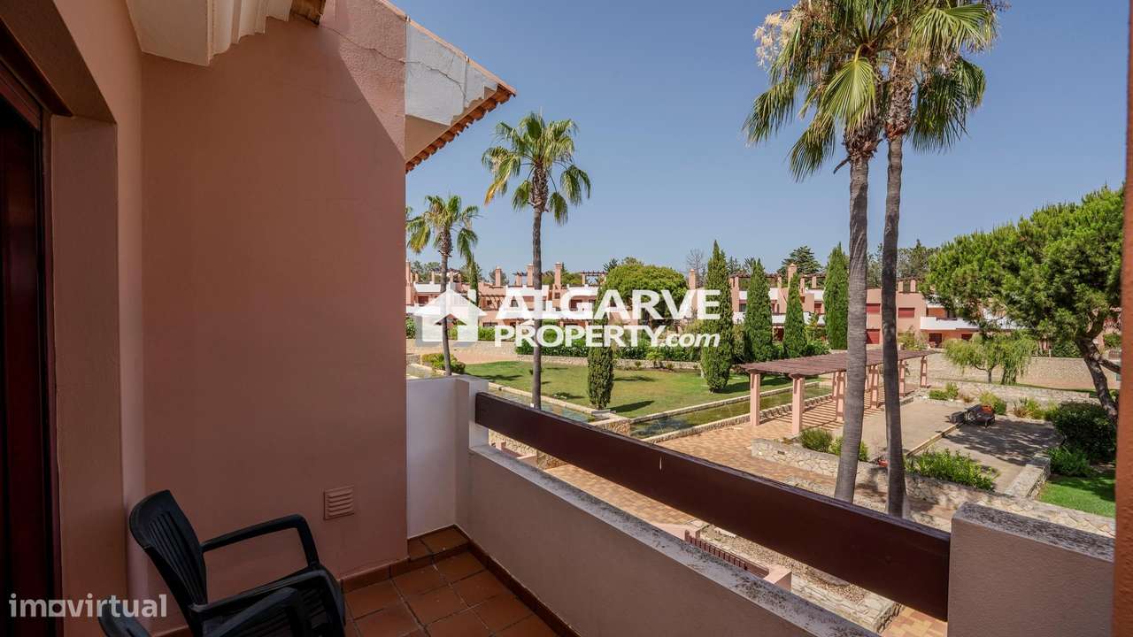 Moradia V4 junto ao Campo de Golfe da Vila Sol, Algarve-23