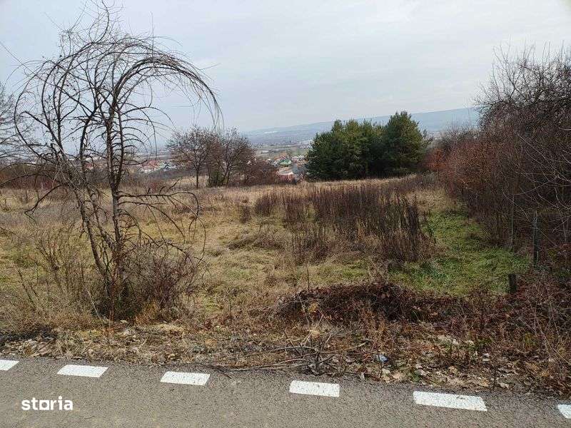 Vand teren intravilan - Imagine principală: 4/5