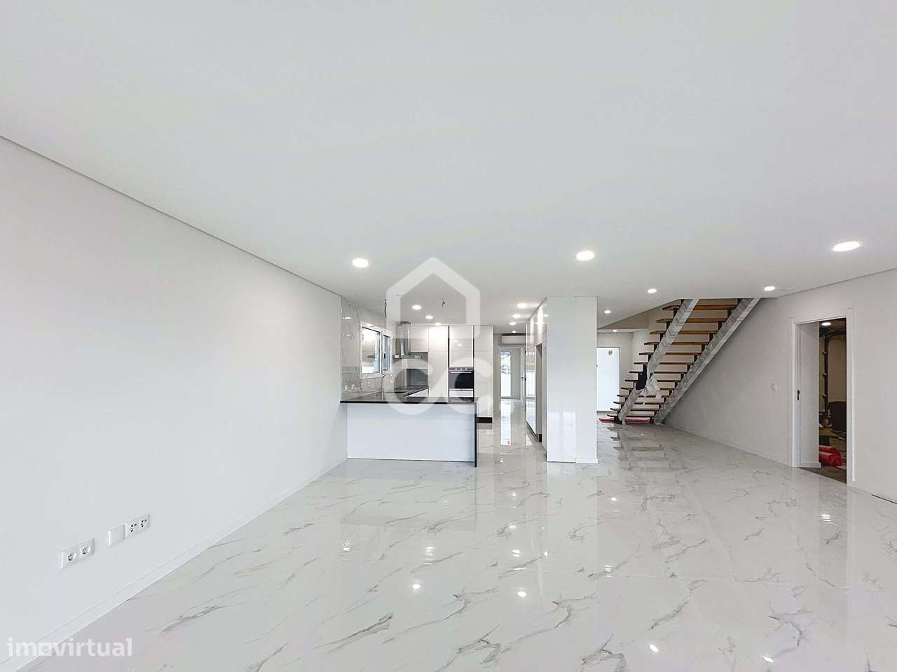 Moradia Nova T3, Moderna, com Luz Natural e Localização Estratégica ,-25