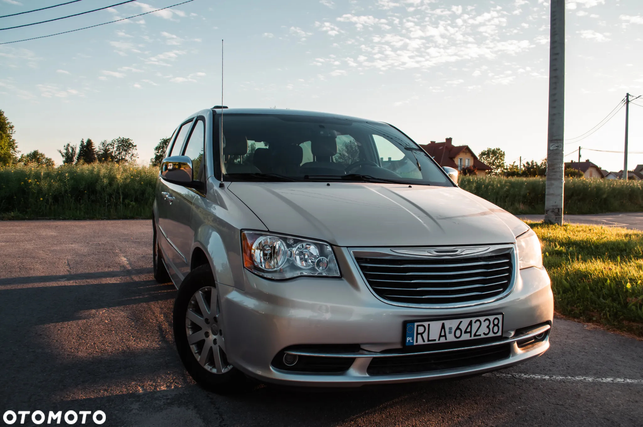 Chrysler Town & Country 3.6 Limited - 11