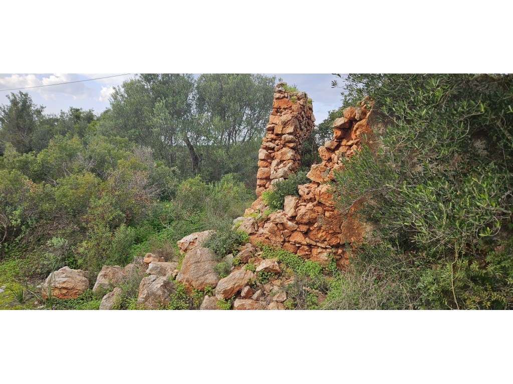Terreno com ruina em Santa Margarida, Tavira, Algarve - Grande imagem: 5/9