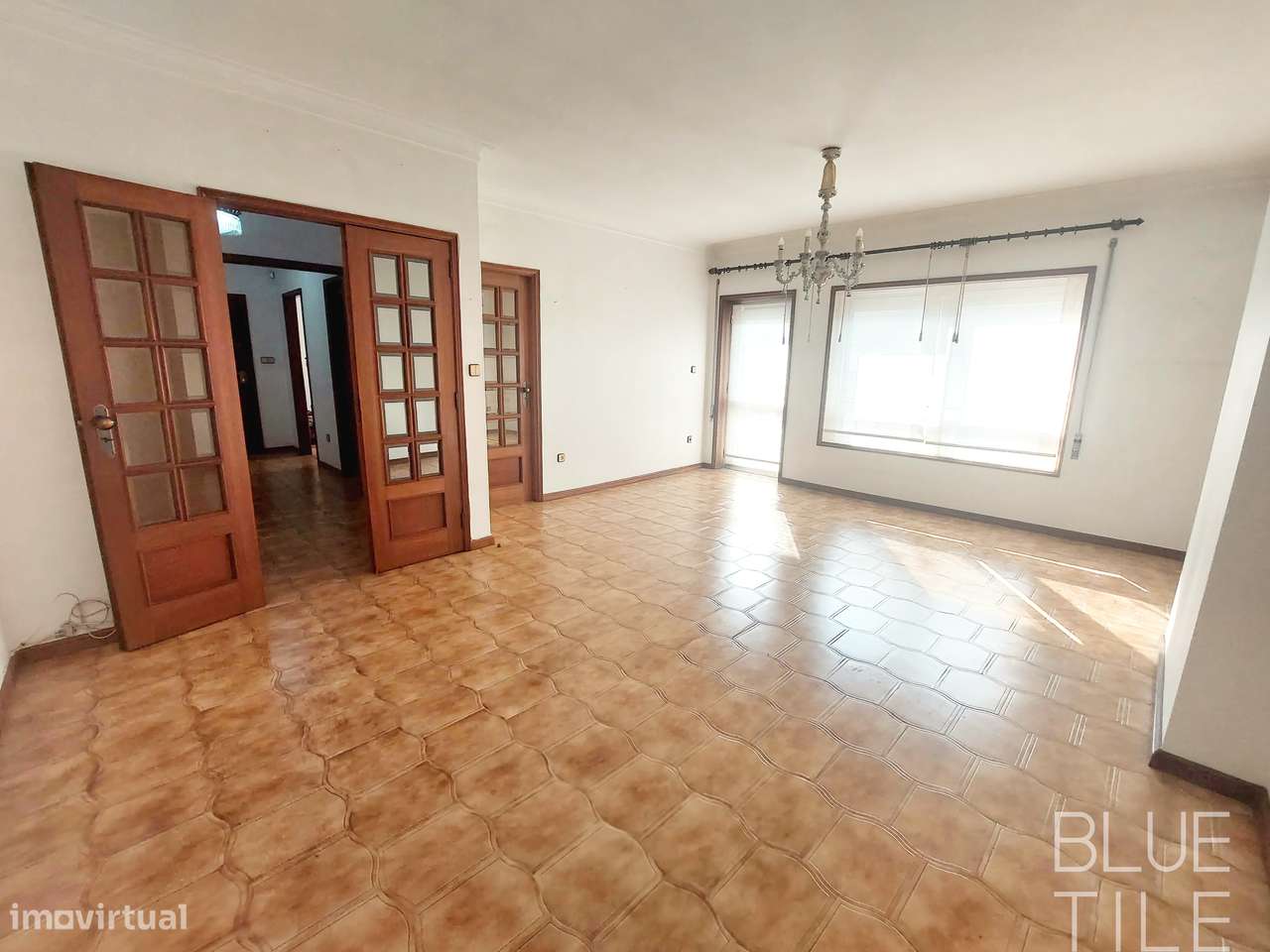 Apartamento T4 em Serpa Pinto-17