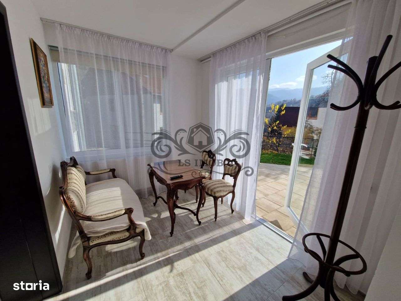 Vand casa superba in Brasovul Vechi panorama deosebita-9