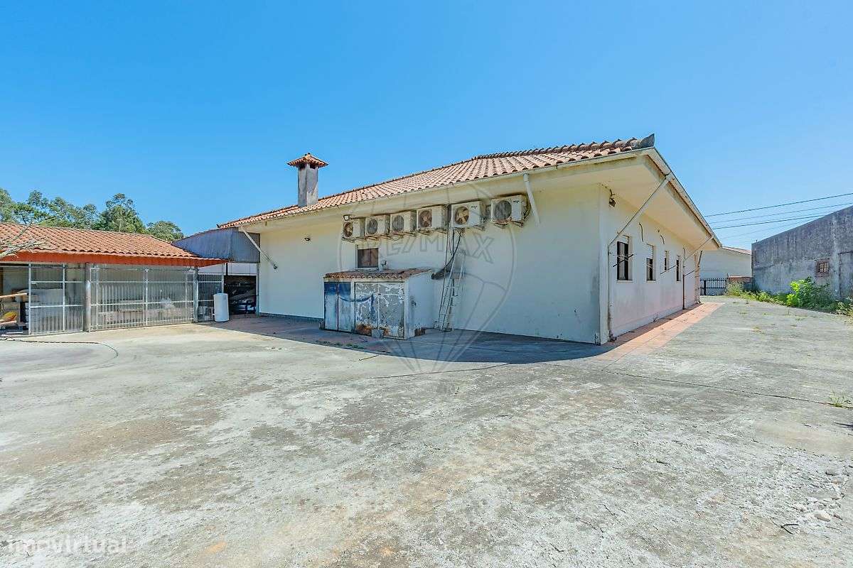 Moradia T4 para venda-33