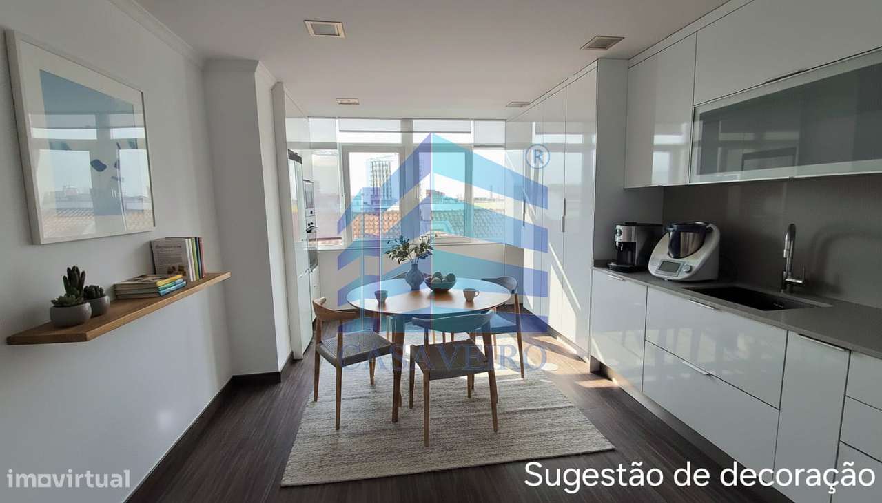 Apartamento T2 na Avenida Lourenço Peixinho em Aveiro-0