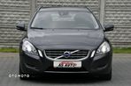 Volvo V60 D3 Geartronic Momentum - 25