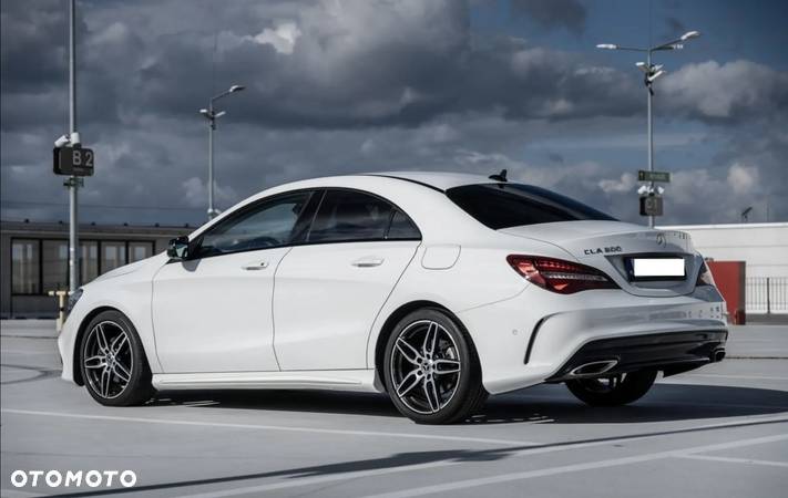 Mercedes-Benz CLA 200 7G-DCT AMG Line - 10