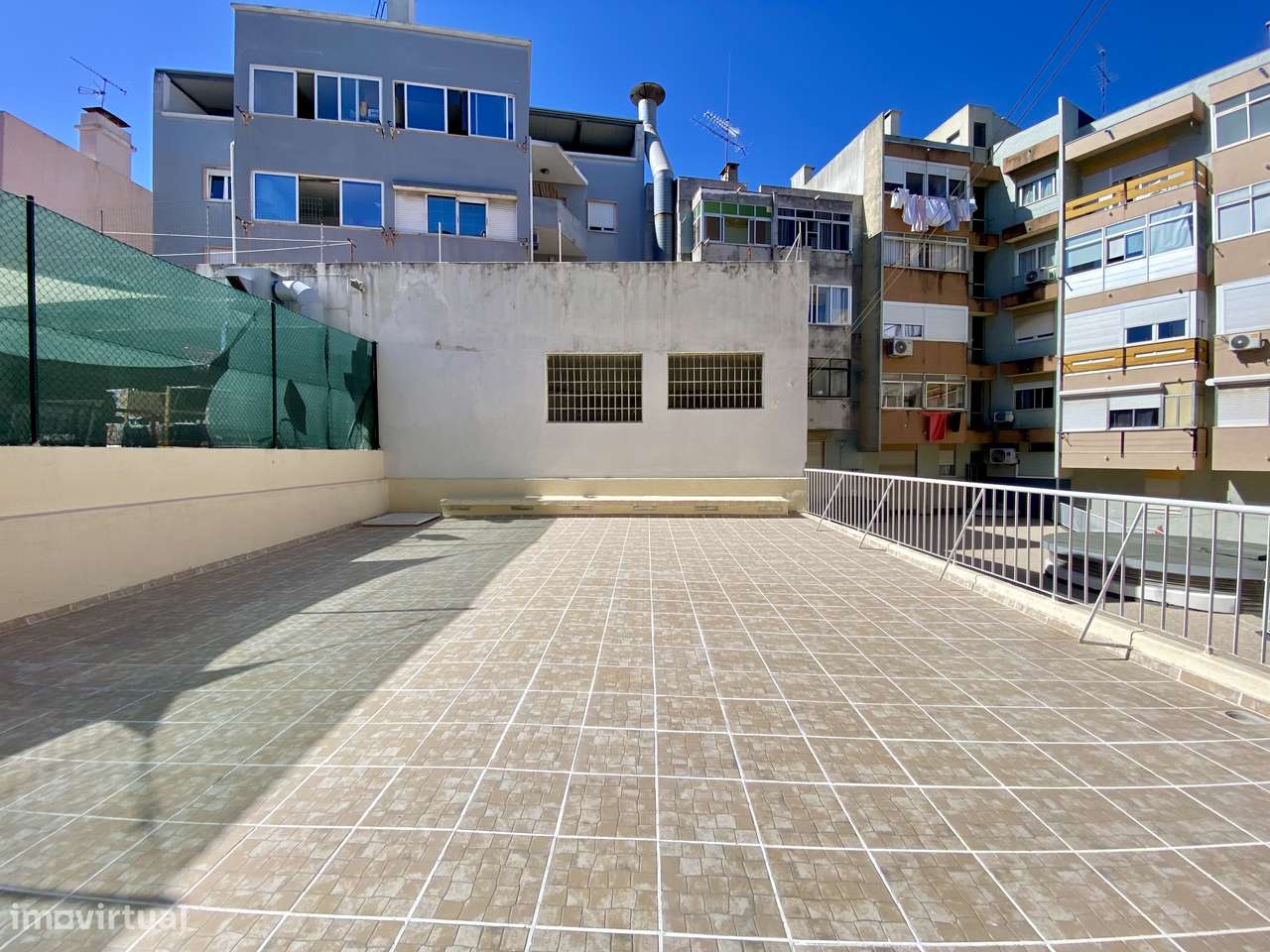T3 Renovado com Terraço de 95 m²+Garagem + Arrecadação-9