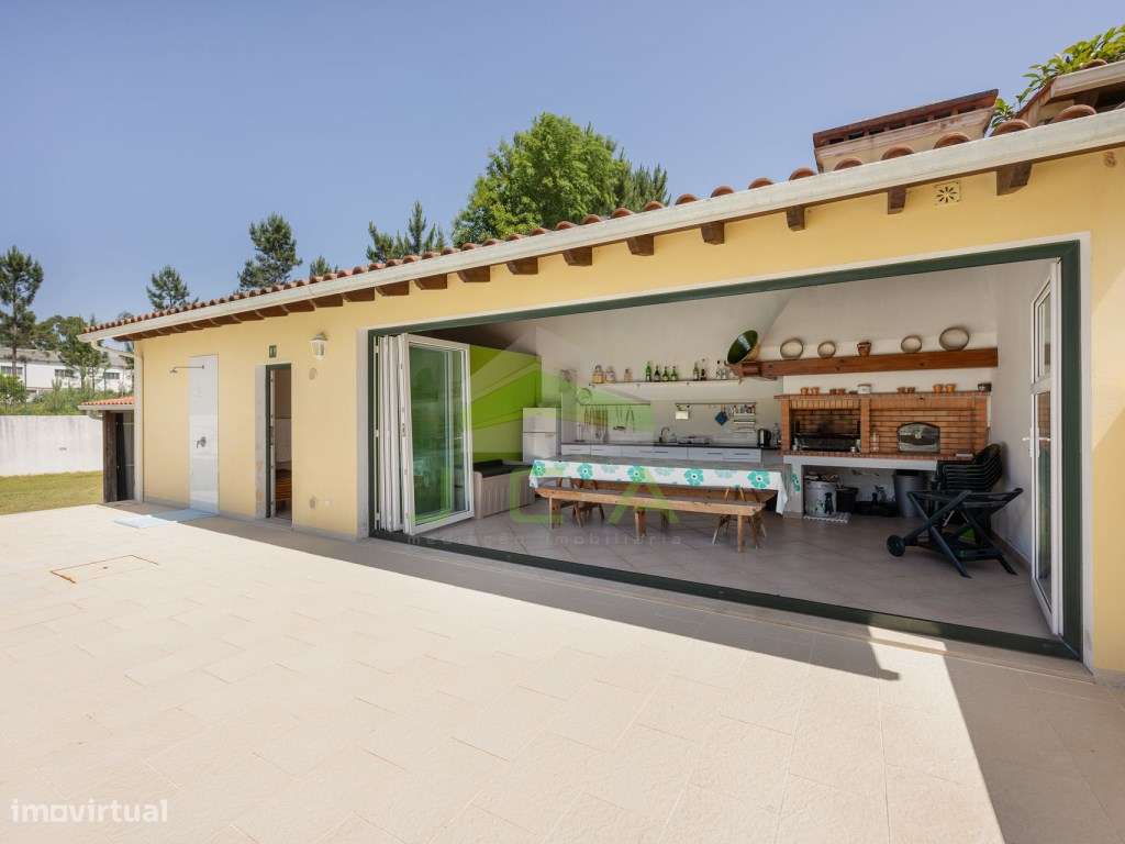 Moradia V4 com piscina e terreno a 15min de Leiria-49