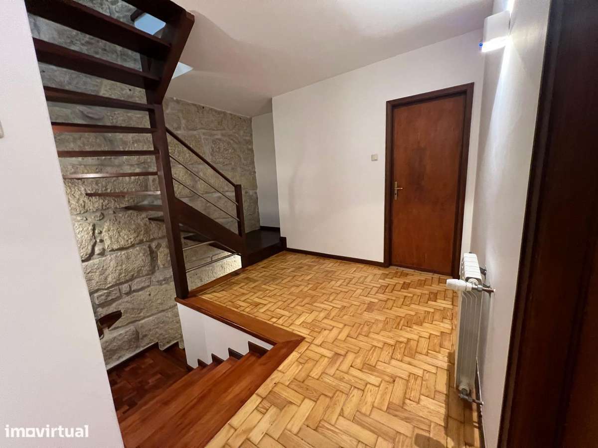 Moradia T4+2  3 Frentes monte dos Burgos-8