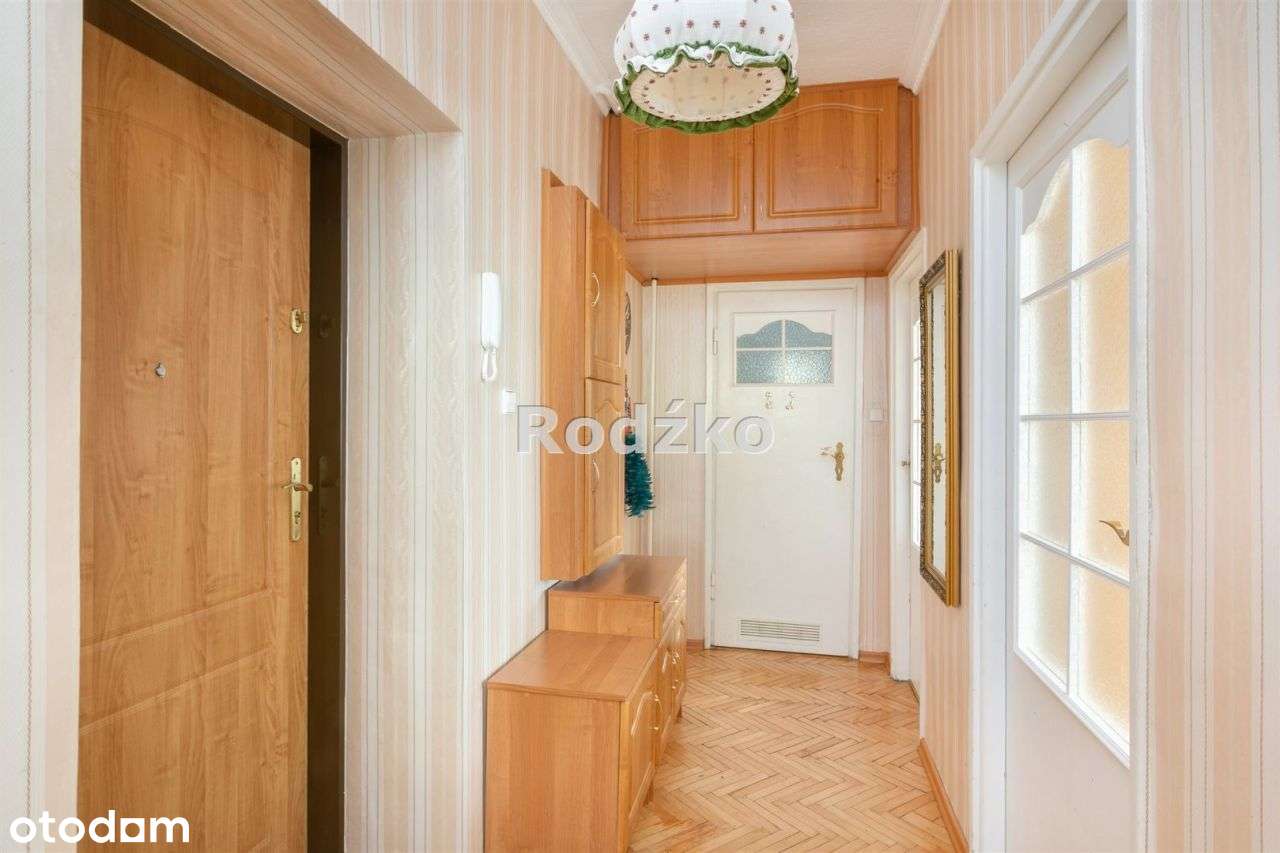 Mieszkanie na 1 piętrze w bloku na Kapuściskach.-9