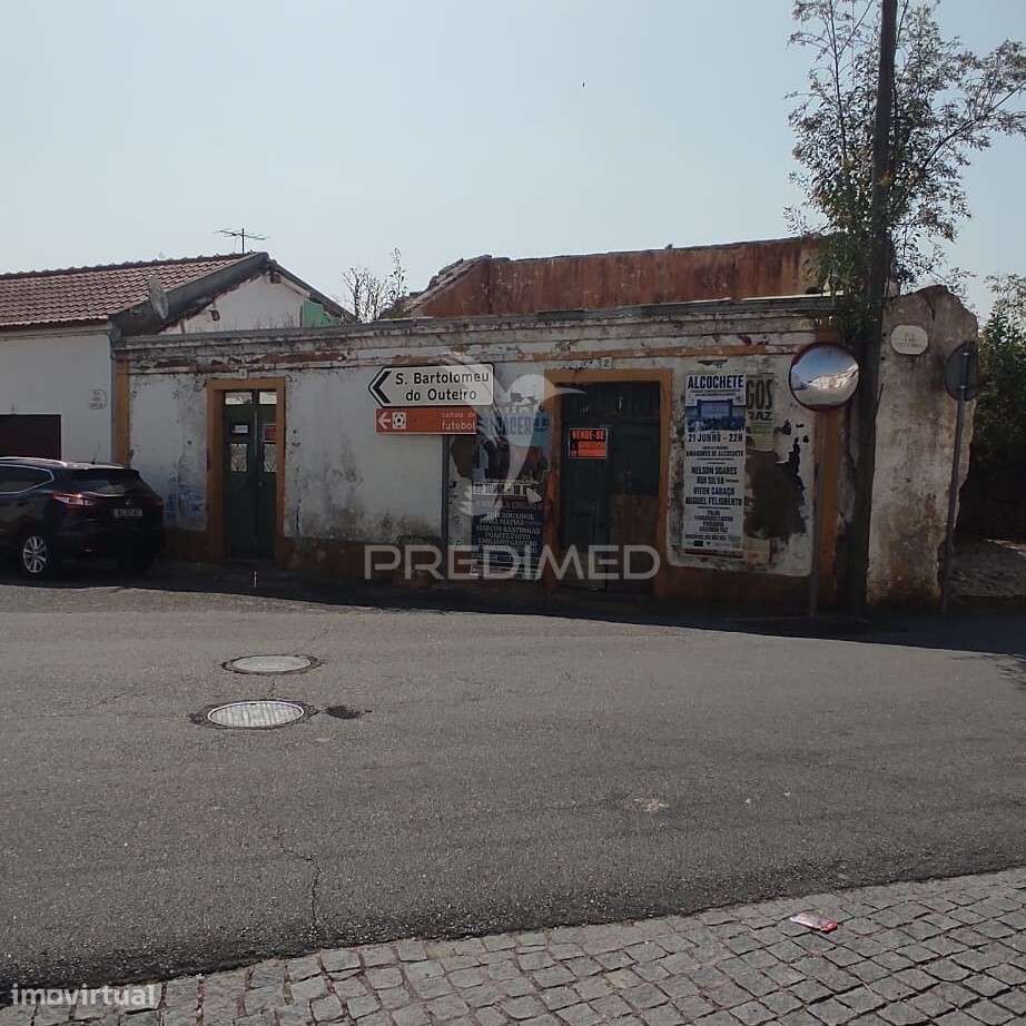 Moradia para recuperar - Grande imagem: 2/10