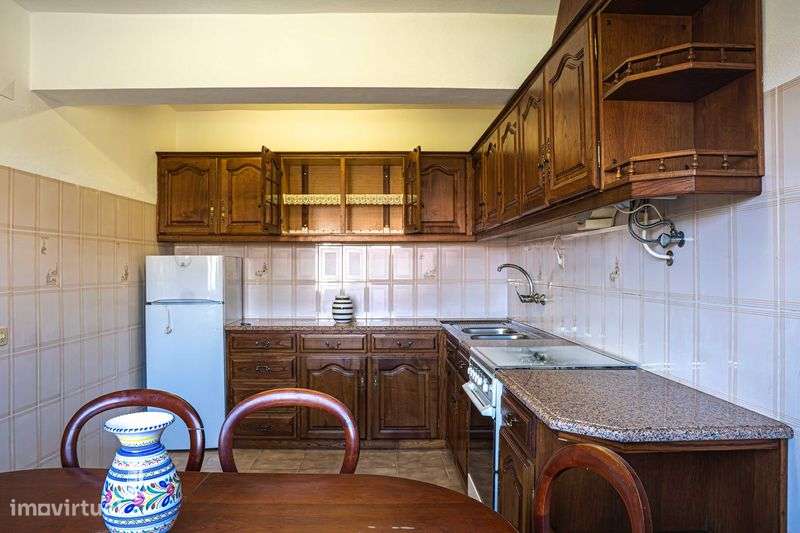 Moradia T3 com Garagem na freguesia de Sarzedas, Castelo Branco - Grande imagem: 4/12