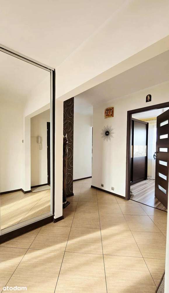 Sprzedam 3 pokojowe mieszkanie bardzo dobry standard-10