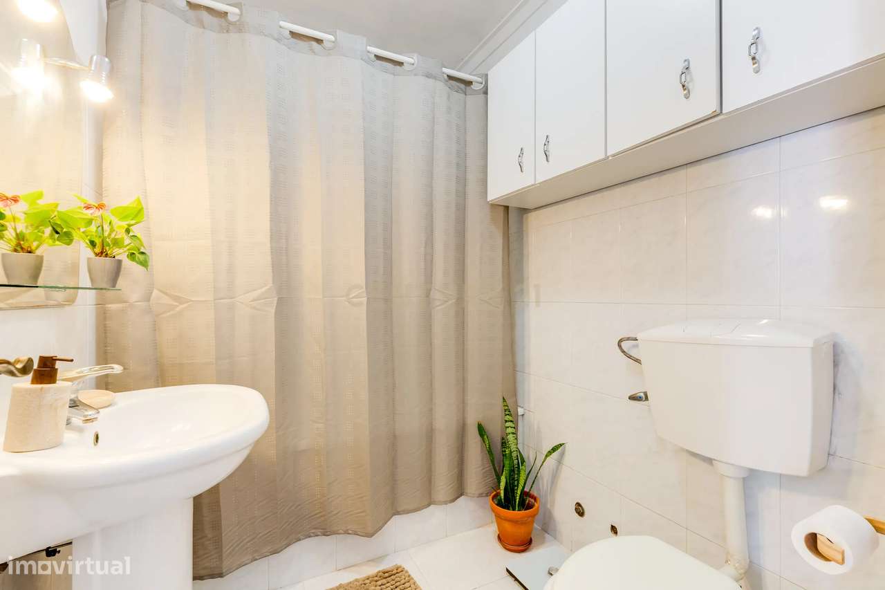 Apartamento T1 em Corroios, Seixal | Praticidade para o dia a dia e pr-8