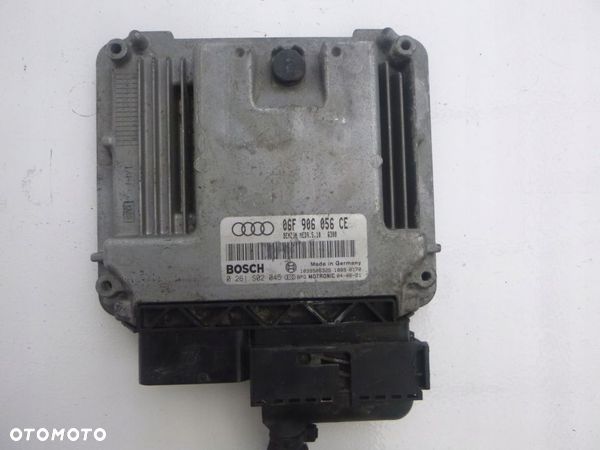 Audi A3 2,0 FSI sterownik 06F906056CE 0261S02045 - 1