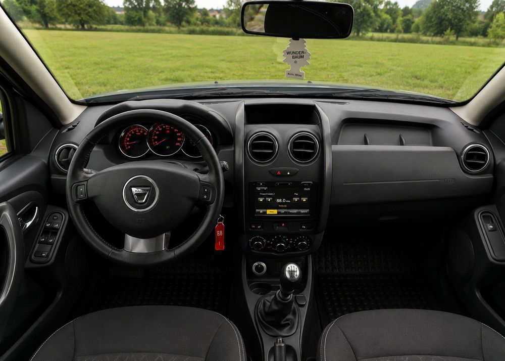 Dacia Duster 1.5 dCi 4WD Prestige jante 16" 2017