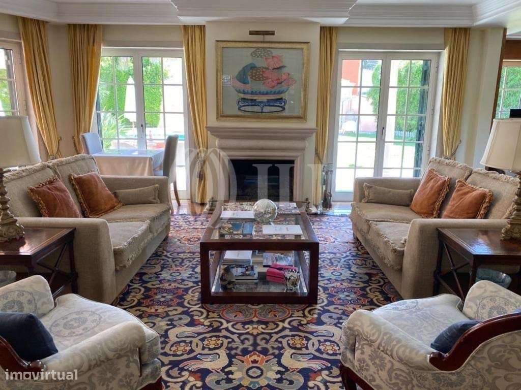 Moradia T8 com jardim e piscina, no Bairro do Rosário, Cascais - Grande imagem: 3/27