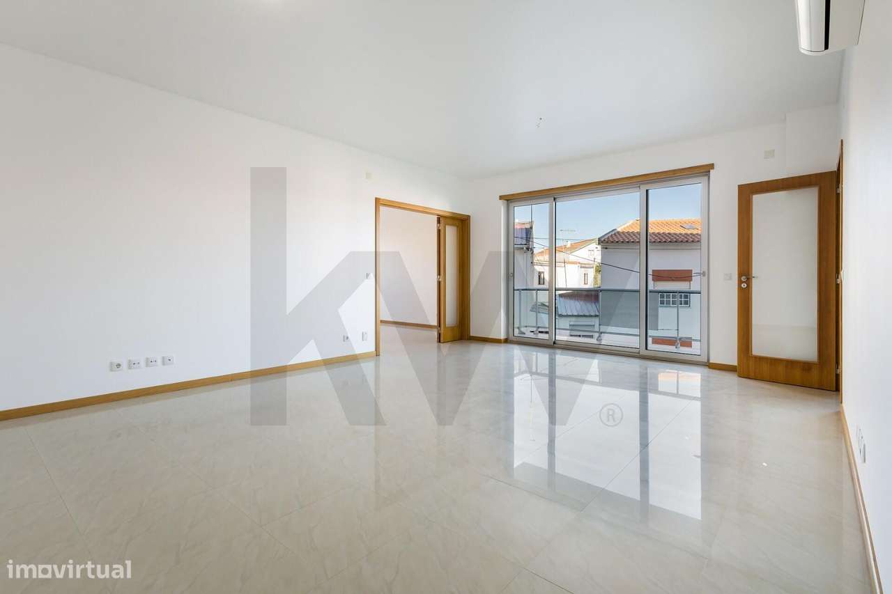 Apartamento T2+1 com Terraço Privativo de 66 m2 - Grande imagem: 3/15
