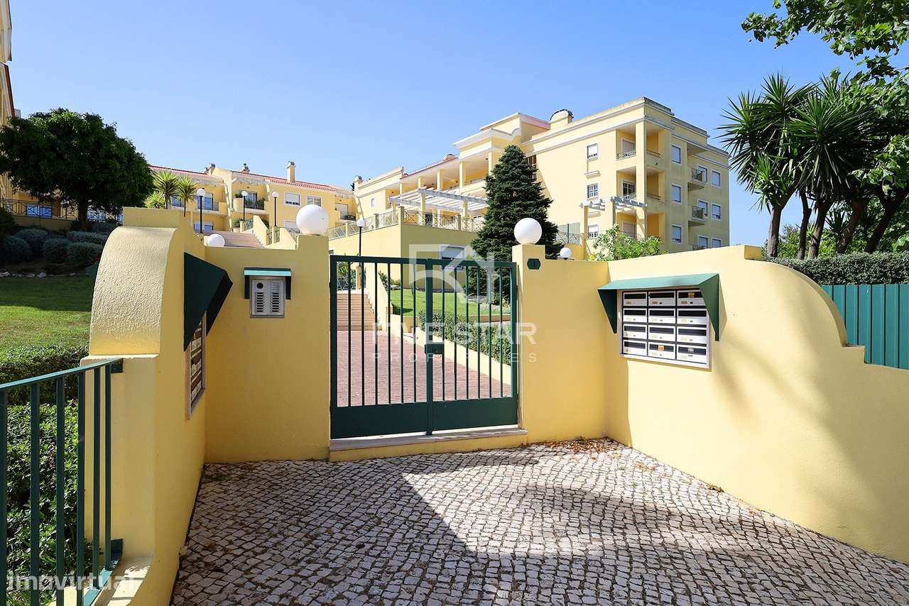 Apartamento T4 - Renovado -  Condomínio fechado – Quinta da Beloura-0