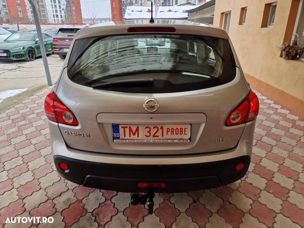 Nissan Qashqai 2.0 dCi 4 x 4 DPF acenta - 11