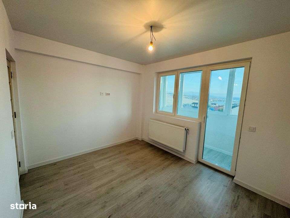 Vanzare Apartament 2 Camere 38 mp Rediu Parcare+Boxa Vedere la lac-5