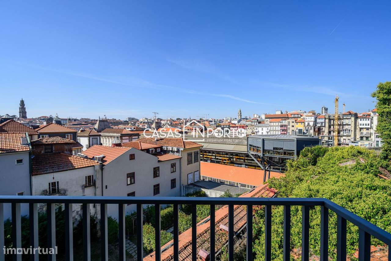 Apartamento T2 com varanda no Centro Histórico, junto à Estação de - Grande imagem: 4/23