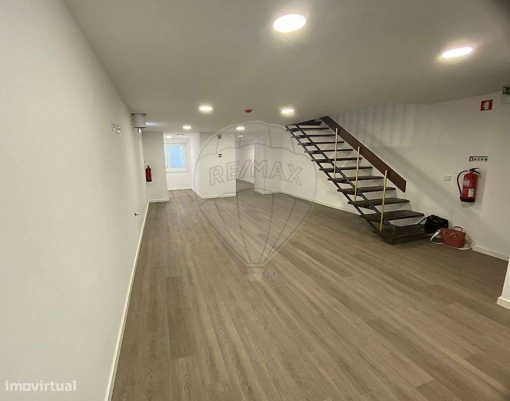 Loja  para arrendamento - Grande imagem: 2/22