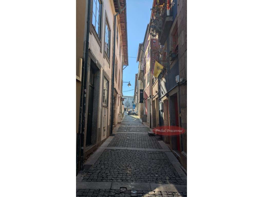 Prédio junto a Sé De Braga.-9