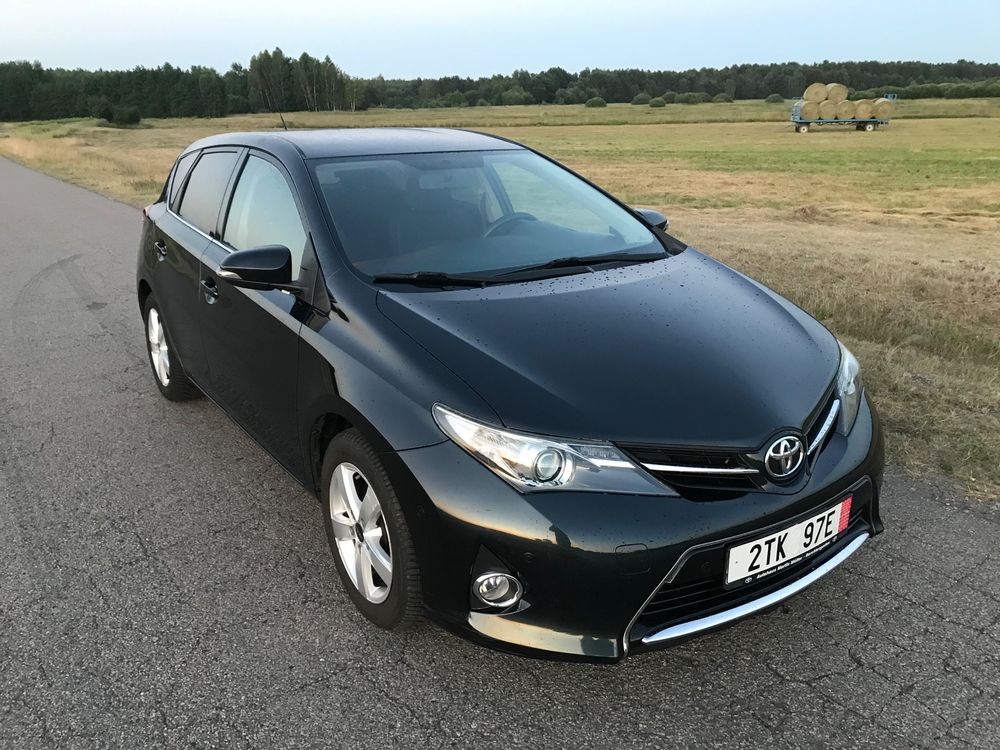 Toyota Auris II (2012-) 2015