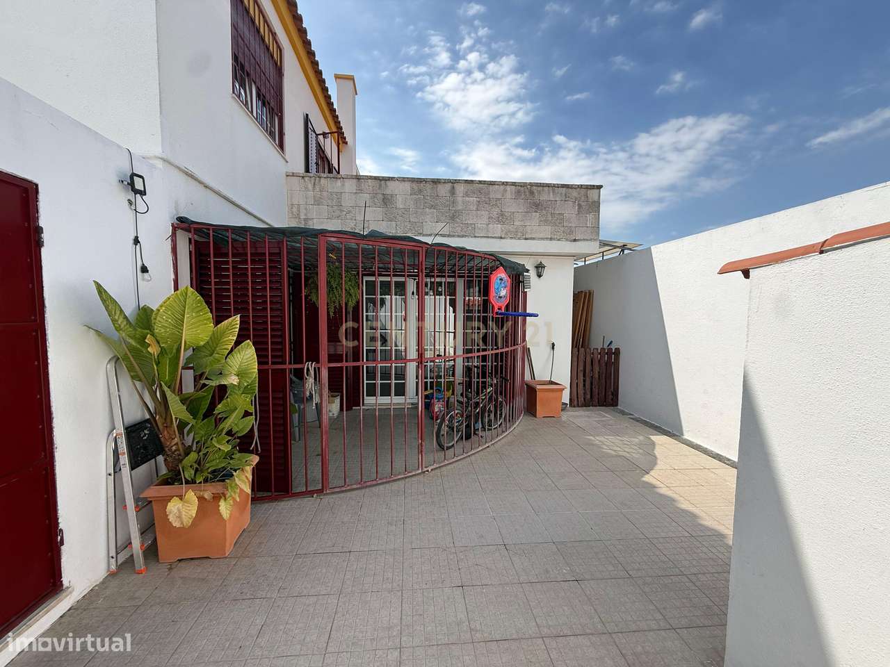 Moradia T4  em Vendas de Azeitão com jardim - Oportunidade-12
