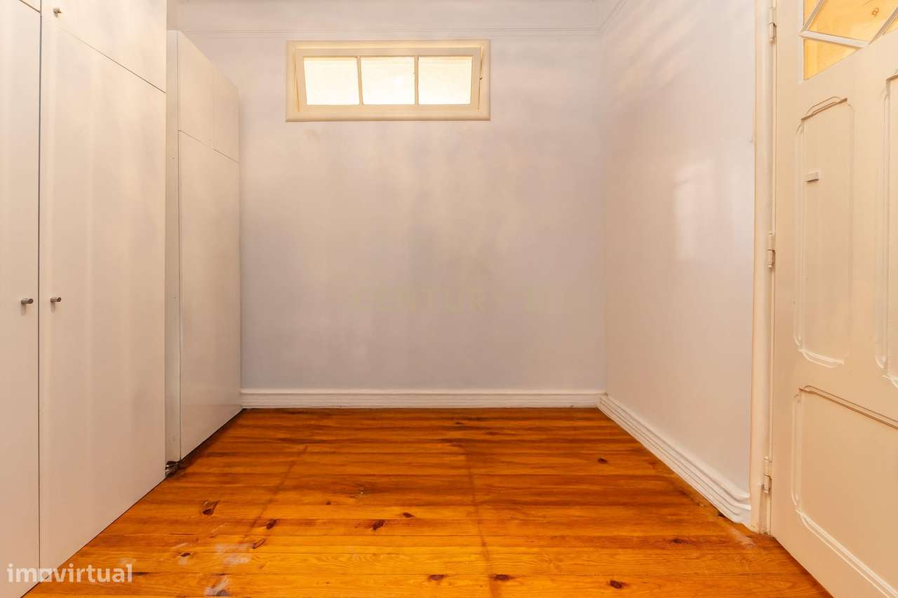 T3  (5 ass.) com terraço, elevador e arrecadação - Rua do Zaire-30