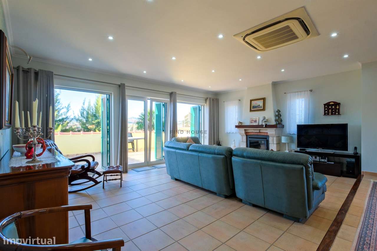 Moradia Isolada T4 com piscina, campo de ténis e logradouro em Cachoei-28