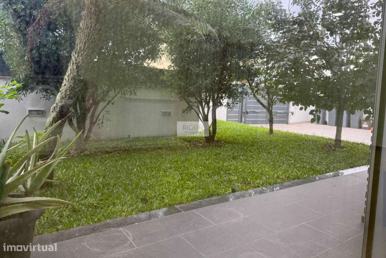 Moradia Geminada T4 Venda em Cidade da Maia,Maia-5