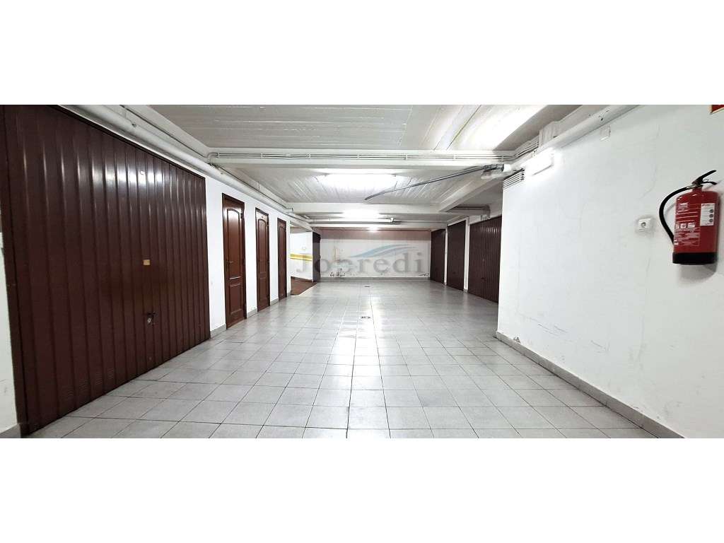 T2 com sótão privativo, garagem e arrecadação-17