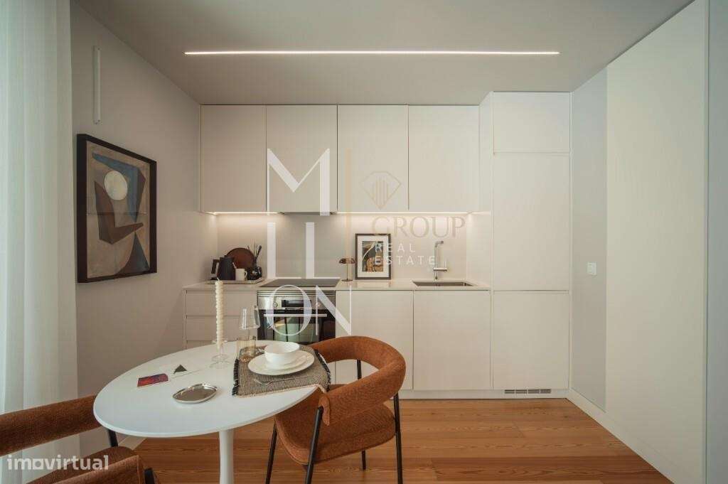 Apartamento em condominio com piscina - Avenida Liberdade-14