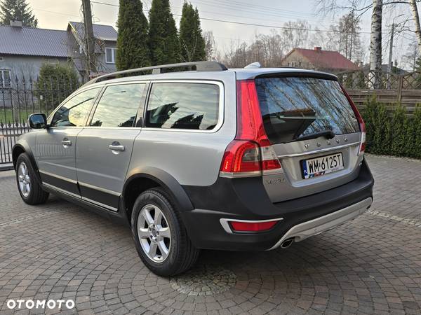 Volvo XC 70 2.4D AWD Momentum - 18