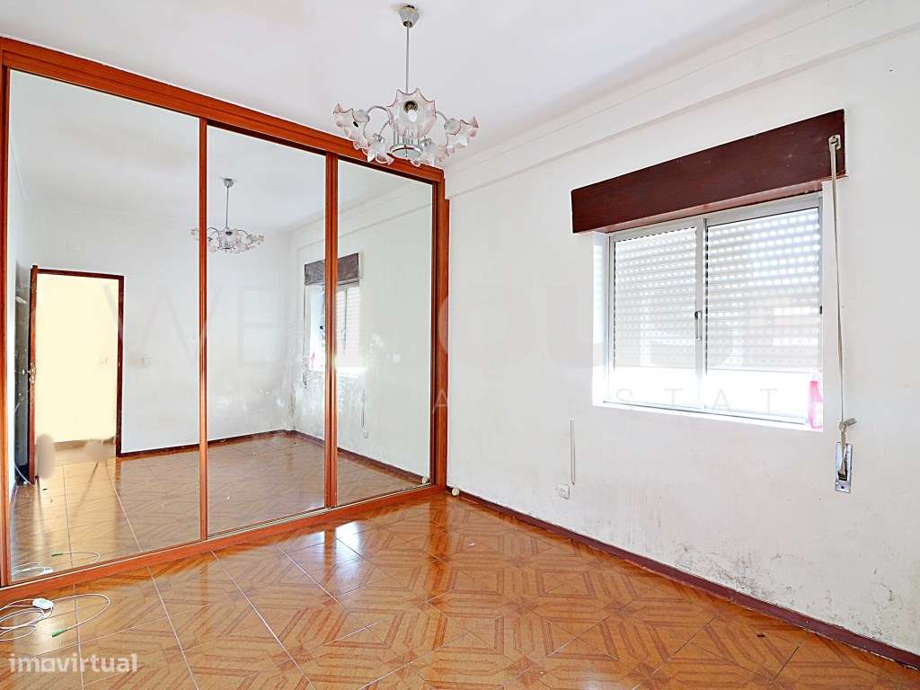 Apartamento T2 localizado em zona central da Baixa da Banheira - Grande imagem: 3/4